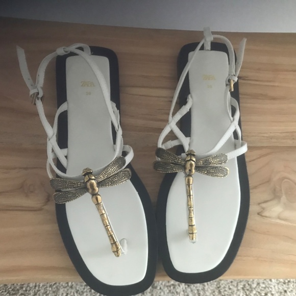 Zara White Dragonfly Sandals - Picture 6 of 6